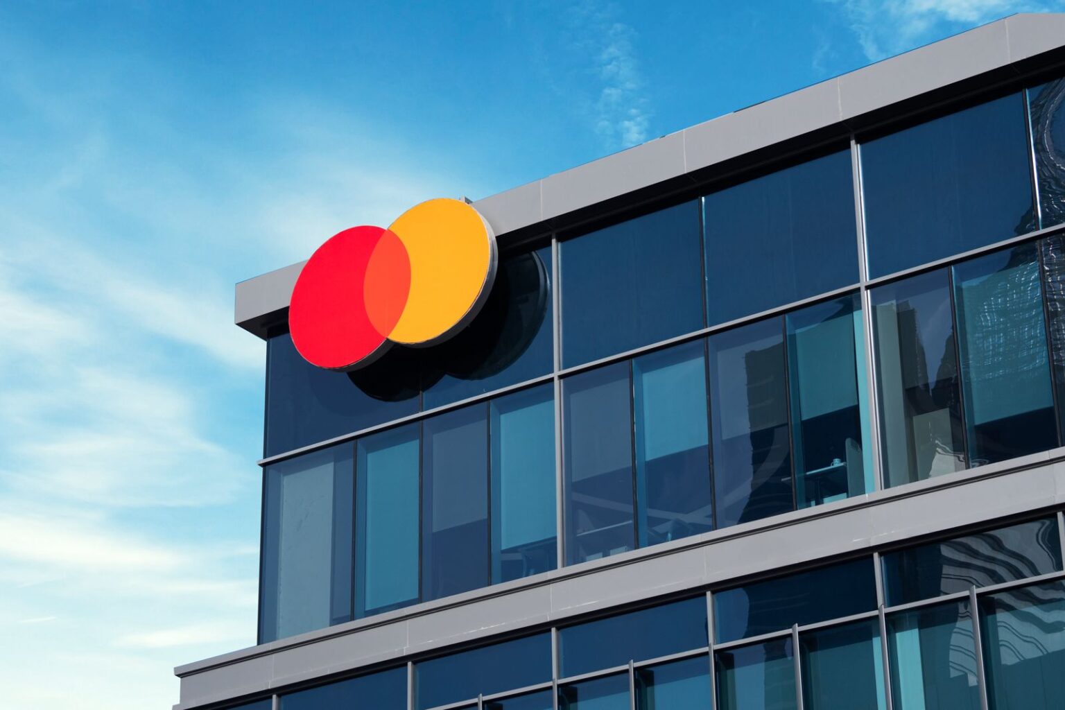 MASTERCARD E PAYPAL COLOBORAM PARA SERVIÇOS FINANCEIROS