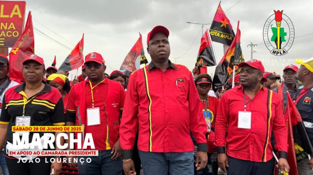 CACUACO MARCHA PARA DEMONSTRAR APOIO E CONFIANÇA AO LÍDER DO PARTIDO